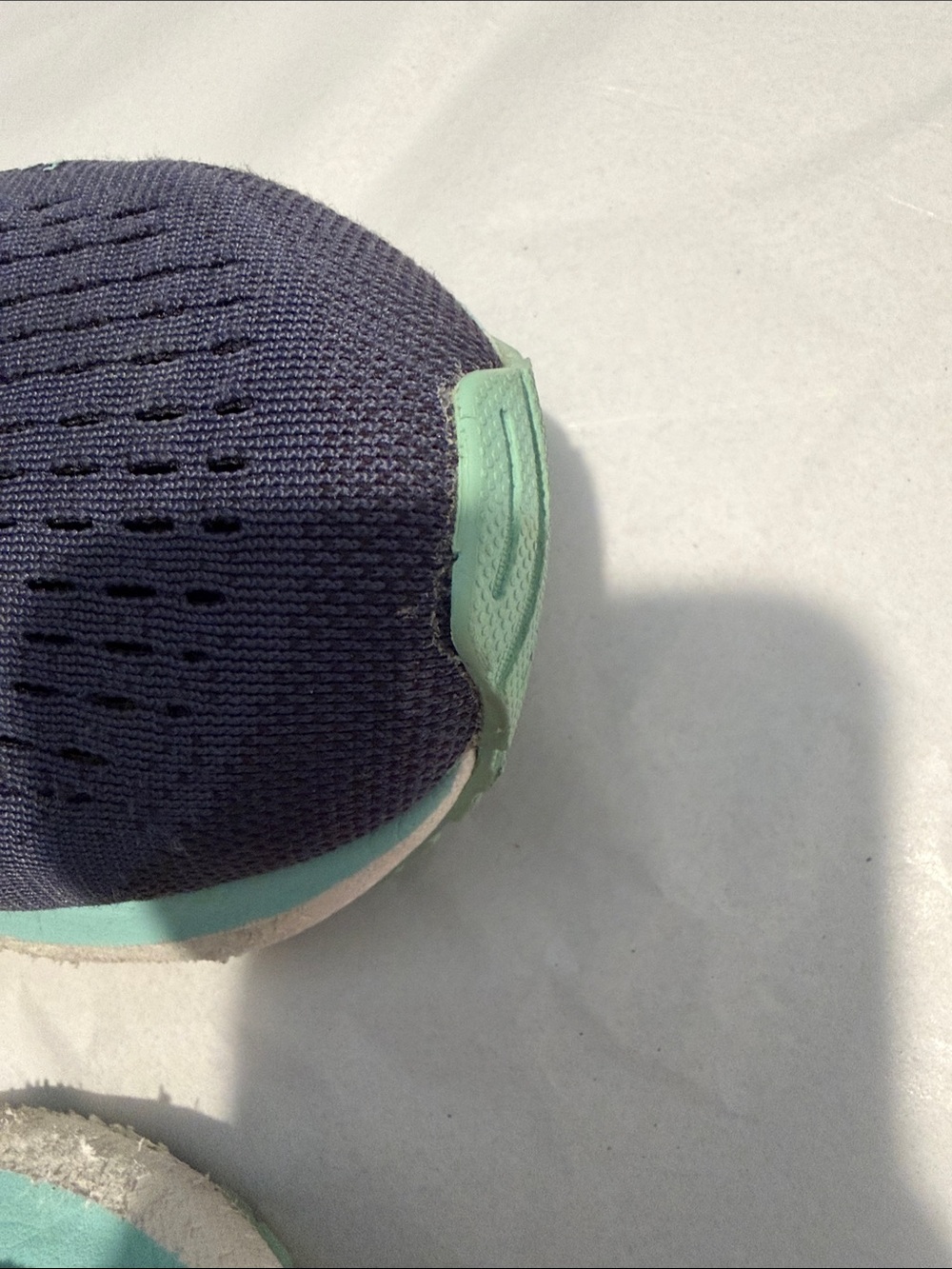 Brooks Women’s deep Blue and aqua Running Sneakers - Picture 7 of 9